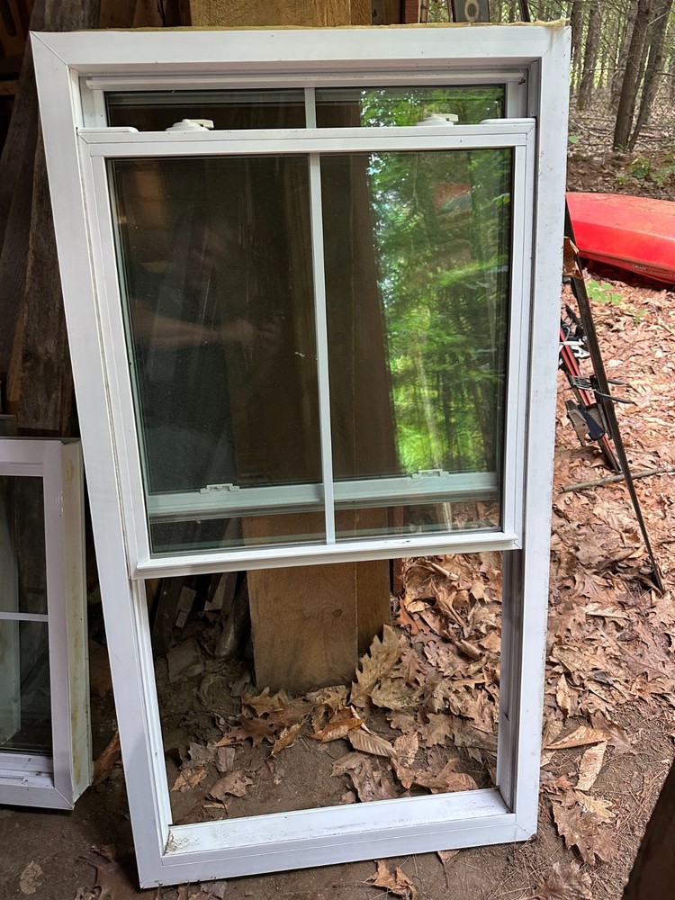 14 house windows for sale measures 56 x 30 Vinyl built in screen