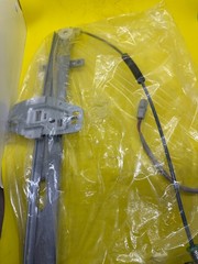 Honda Odyssey 1999-2004 Front Right Window Regulator w/ Motor 8836-0882