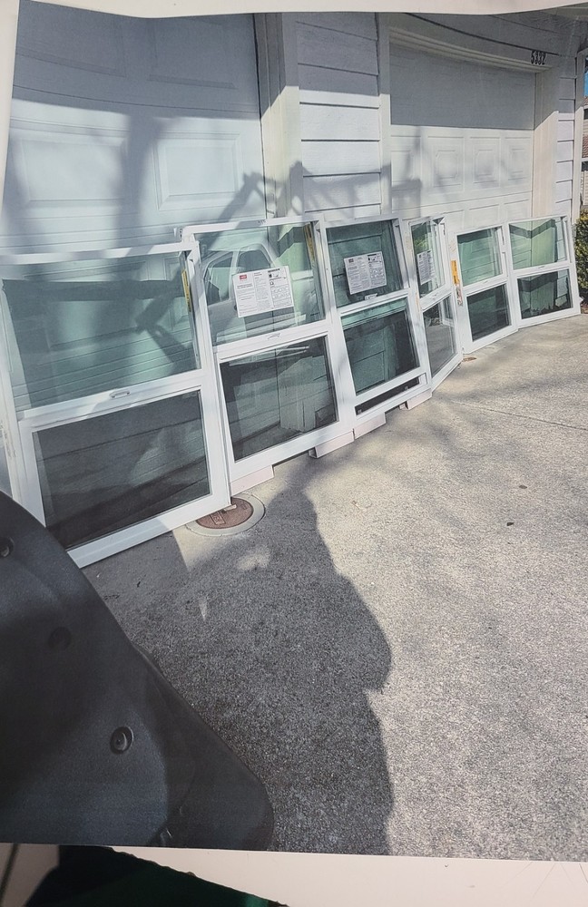 Double-Hung Vinyl Windows Energy Efficient White Finish