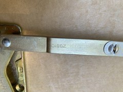 Truth EntryGard Dual Arm Casement Operator Stud Bracket 4 7/16”x10 1/2″ Arms