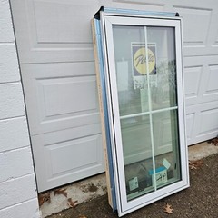NEW: Nice Wood Home CASEMENT WINDOW w/ Aluminum Cladding & Grids 28″x56″
