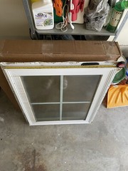 28 x 36 Picture Window White SAFETY / TEMPERED GLASS Pre Owned