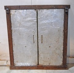 Antique Wooden Wall Décor Window Panel Frame Arch Design White Metal Fitted