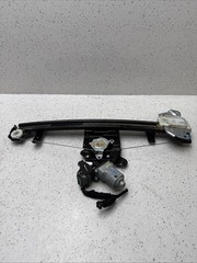 2015 Nissan Sentra Front Right Side Power Window Regulator with Motor