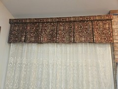 Wide Window/Door Burgundy/Gold Cornices