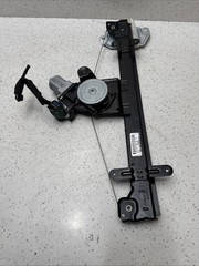 2015 Nissan Sentra Front Right Side Power Window Regulator with Motor