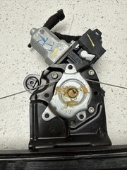 2015 Nissan Sentra Front Right Side Power Window Regulator with Motor