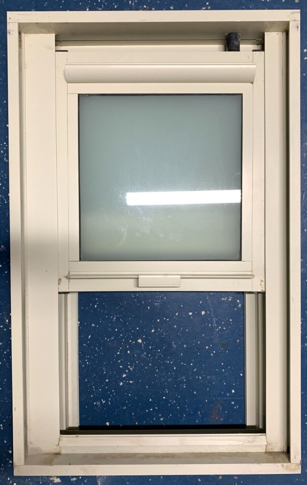 Window, Heavy Aluminum, 32″ x 20″ x 5″ Thick, Horizontal – Vertical installation