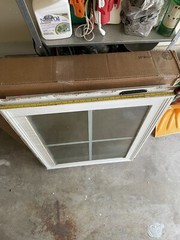 28 x 36 Picture Window White SAFETY / TEMPERED GLASS Pre Owned